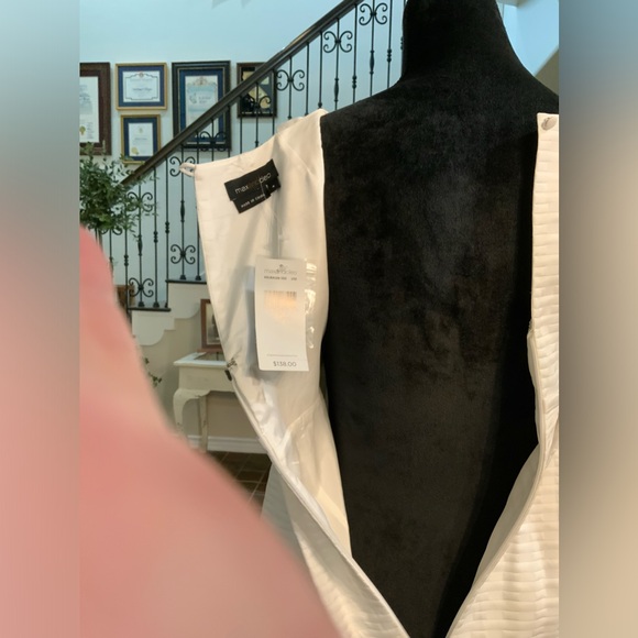 NWT- white empire waisted dress in white size 4. - Picture 7 of 7